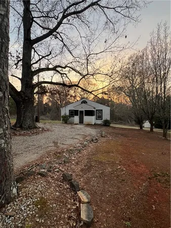 $499,900 | 521 Calhoun Shores Parkway, Calhoun Falls, SC 29628
