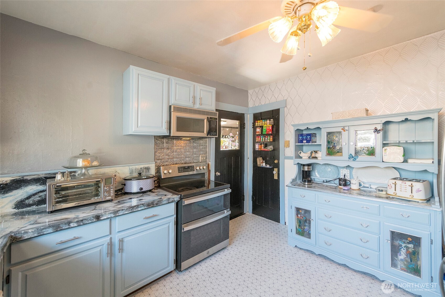 1111 Maple Street Everett, WA 98201 - Photo 14 of 27