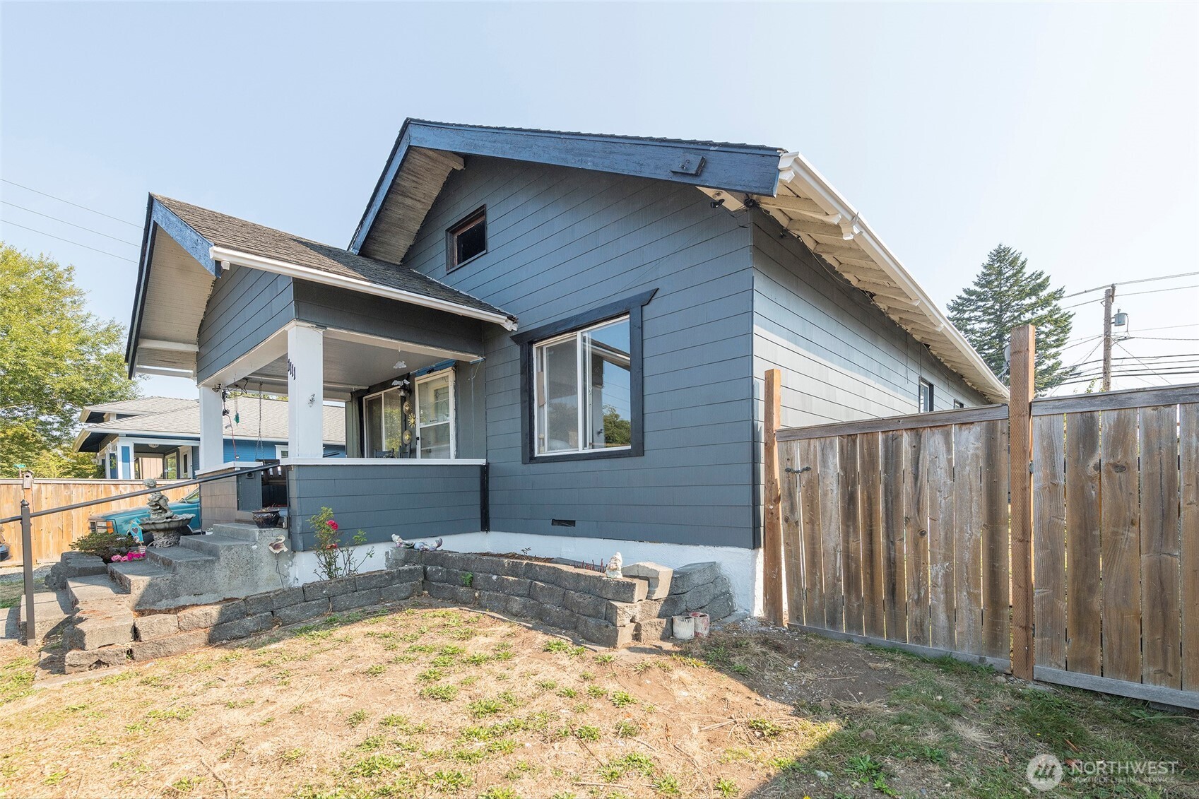 1111 Maple Street Everett, WA 98201 - Photo 2 of 27