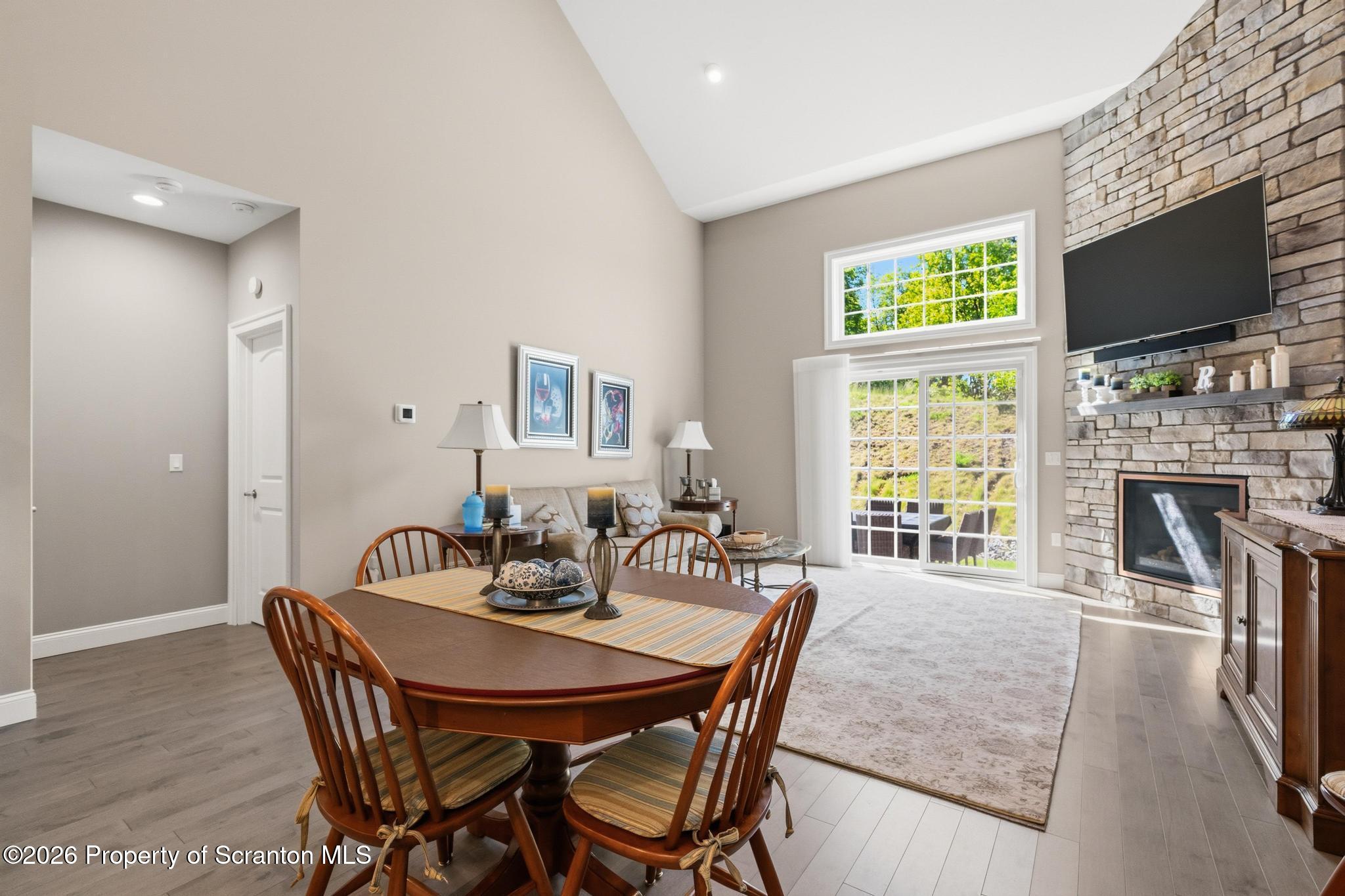 3701 Sinclair Cl, Unit 37A Moosic, PA 18507 - Photo 10 of 36 living area 5