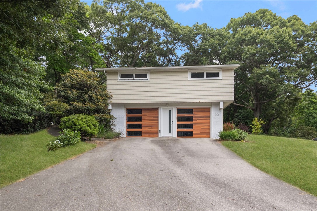 10 Guzeika Road North Kingstown, RI 02852 - Photo 4 of 47
