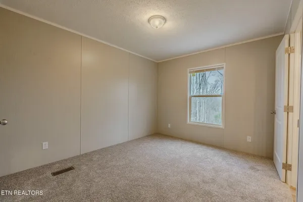 $385,000 | 271 Charlie Newberry Road, Lancing, TN 37770