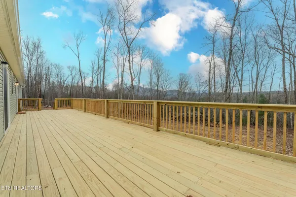 $385,000 | 271 Charlie Newberry Road, Lancing, TN 37770