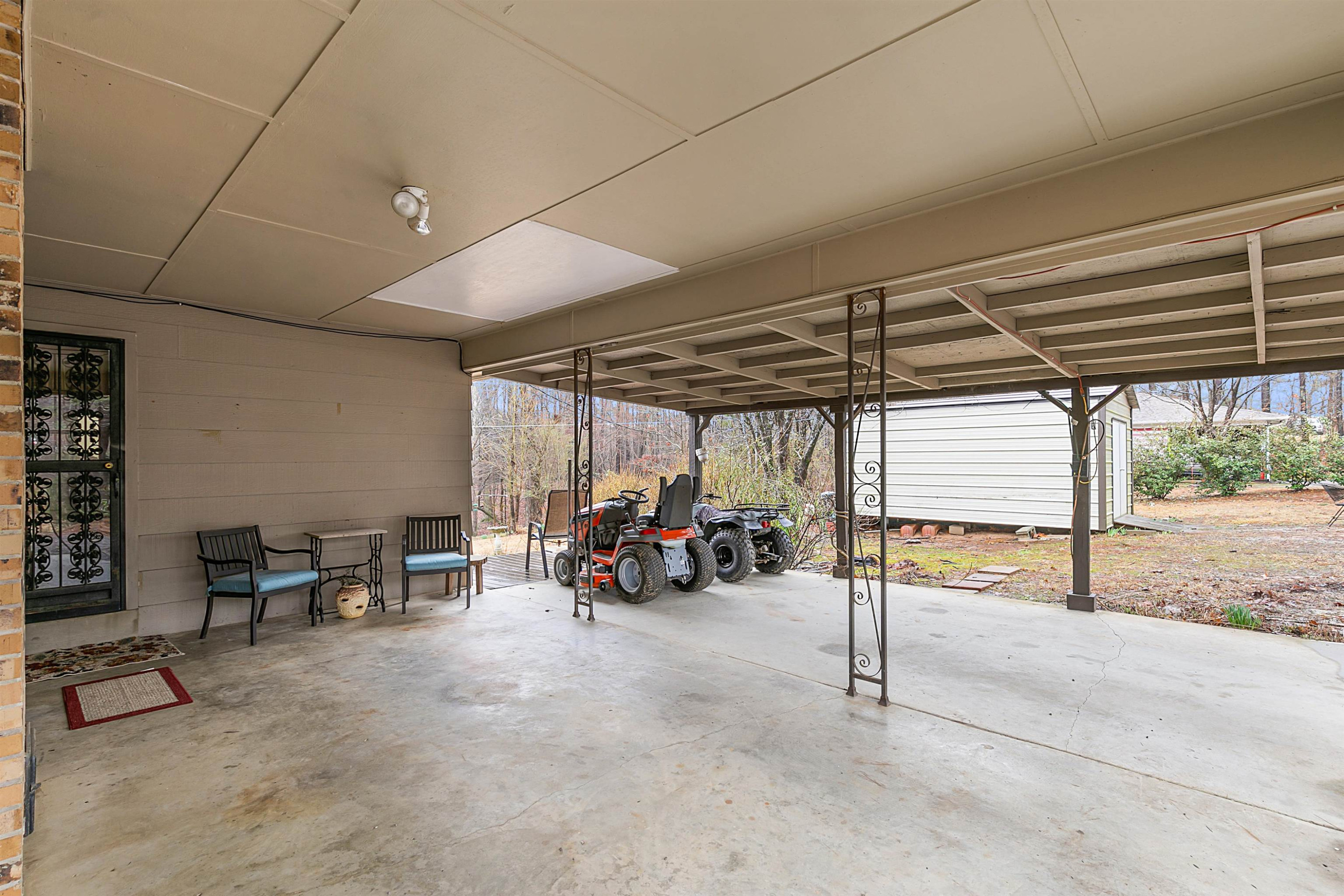 121 Odell Road Jackson, TN 38301 - Photo 17 of 18 a view of a room with gym equipment