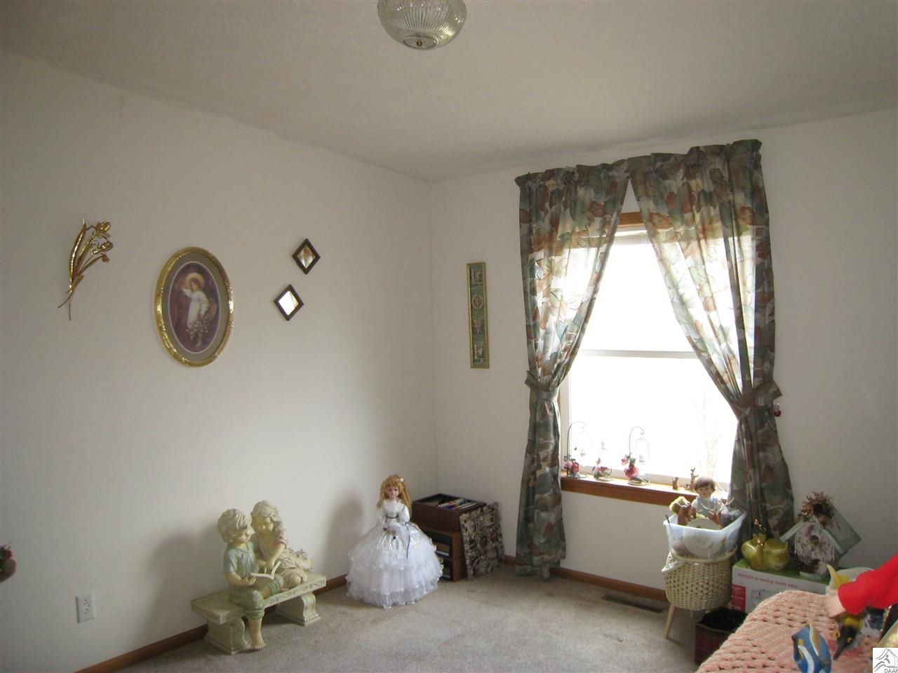 4751 Vibert Road Saginaw, MN 55779 - Photo 9 of 17 Gallery Image 9