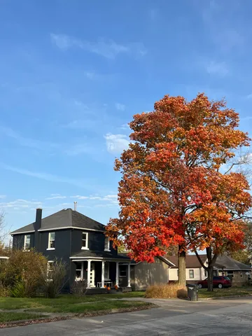 $399,000 | 614 Magnolia Street, Three Oaks, MI 49128