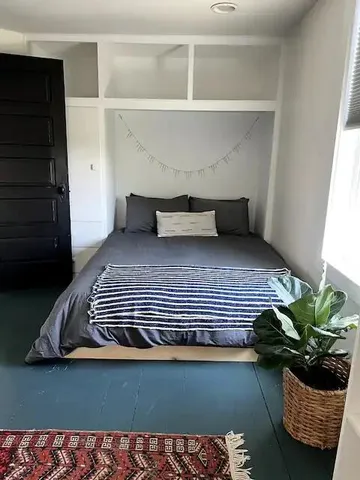 $399,000 | 614 Magnolia Street, Three Oaks, MI 49128