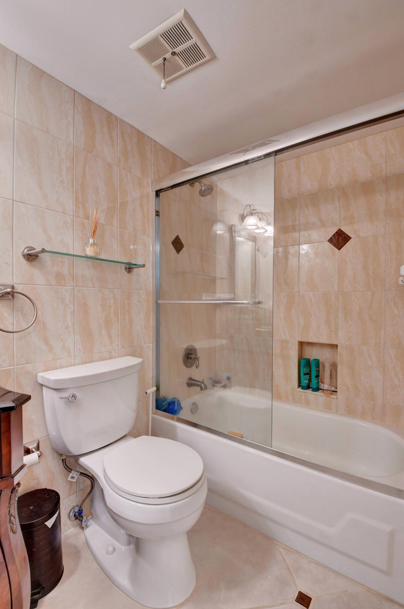 33 Abbey Lane, Unit 101 Delray Beach, FL 33446 - Photo 24 of 52 09_dsc_7046_47_48_49_50