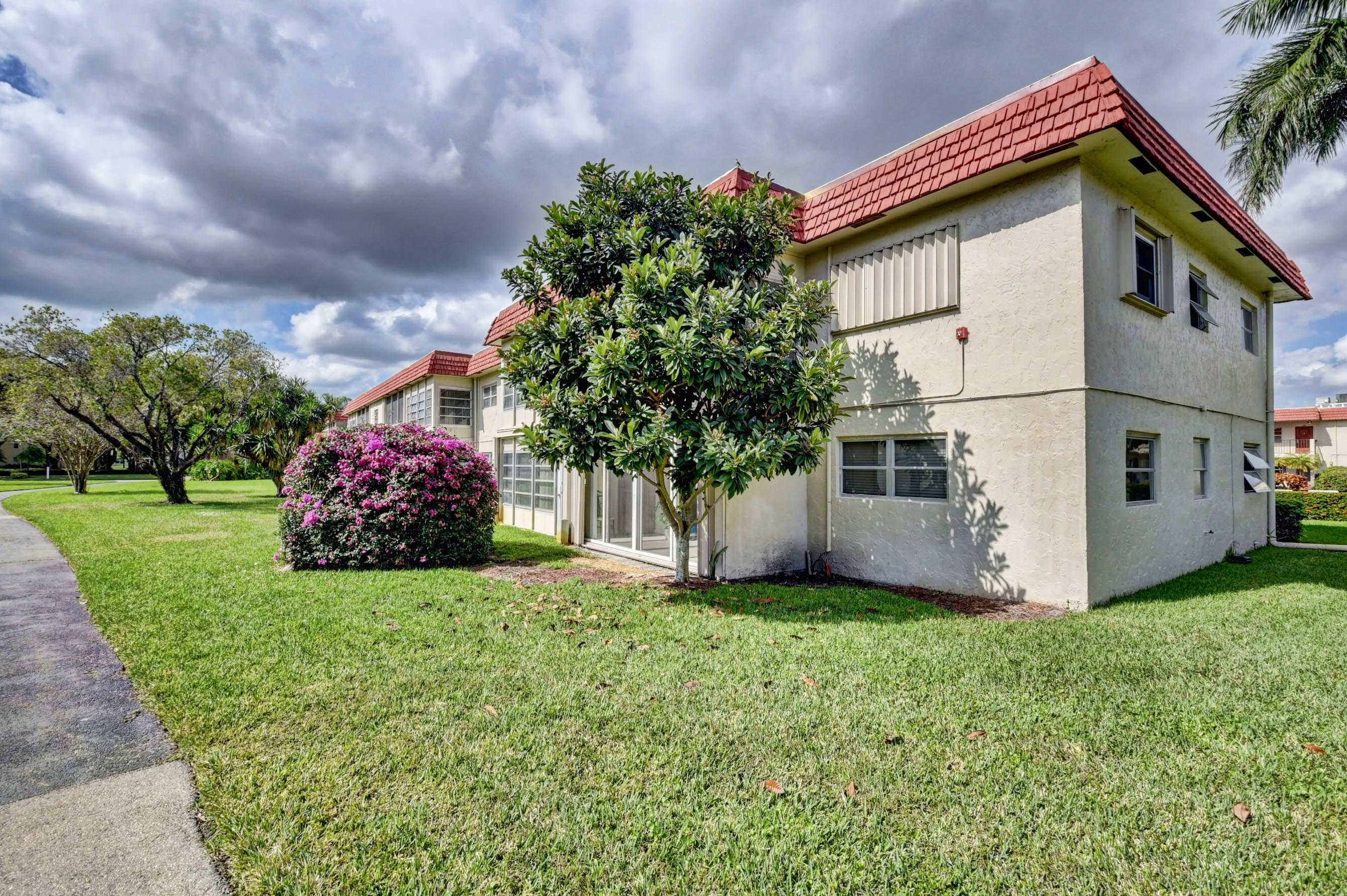 33 Abbey Lane, Unit 101 Delray Beach, FL 33446 - Photo 38 of 52 02_dsc_7001_2_3_4_5