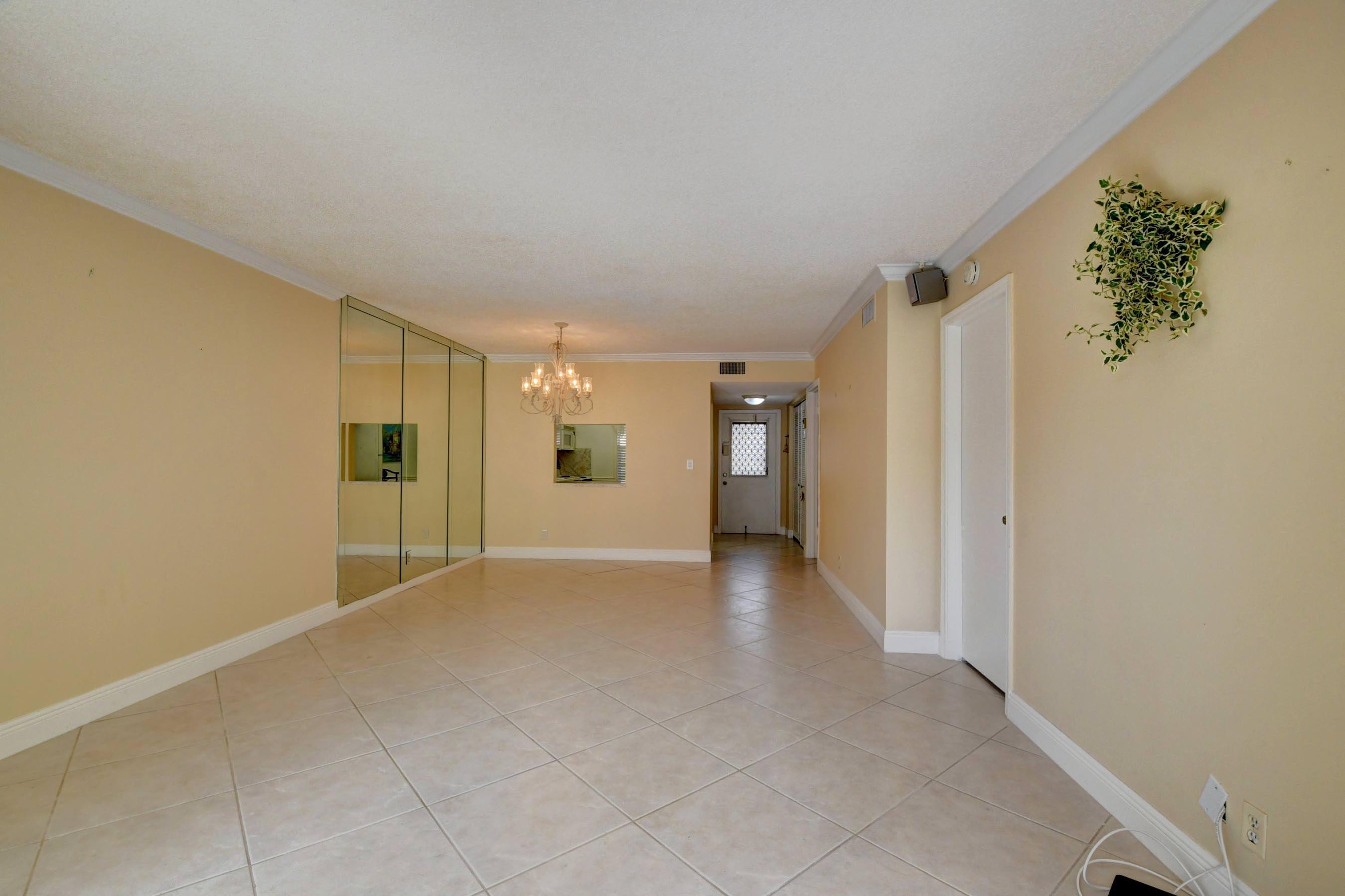 33 Abbey Lane, Unit 101 Delray Beach, FL 33446 - Photo 9 of 52 23_dsc_7141_2_3_4_5