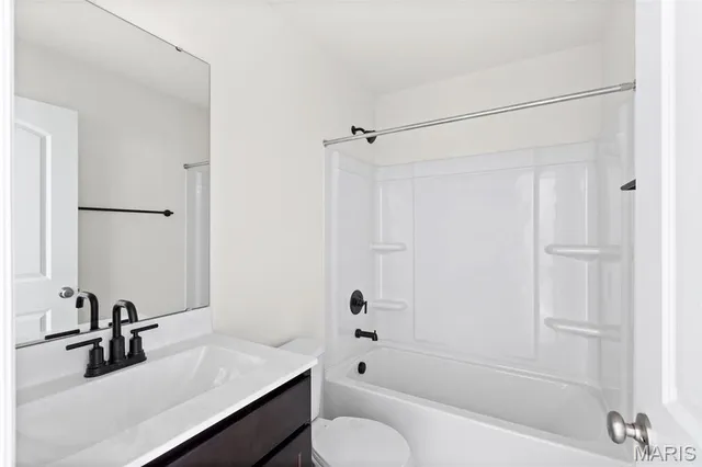 $275,937 | 2211 Heatherfield Drive, Rolla, MO 65401