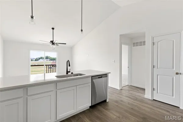 $275,937 | 2211 Heatherfield Drive, Rolla, MO 65401