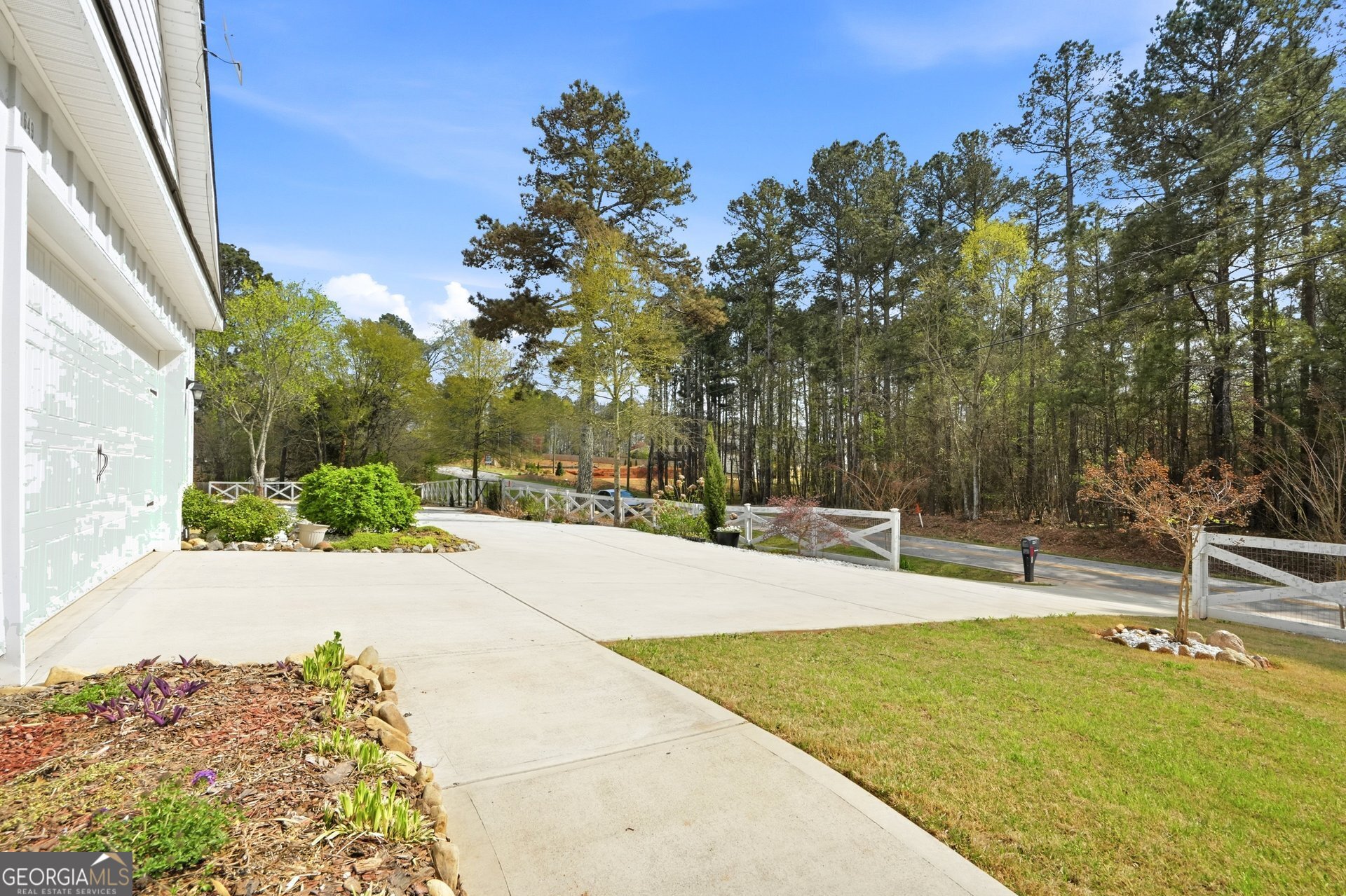 649 Tanners Bridge Road Bethlehem, GA 30620 - Photo 3 of 31