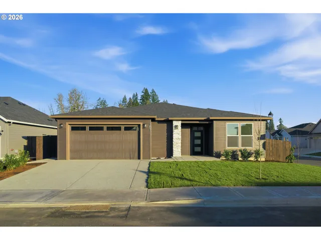 $699,900 | 151 East Airedale Avenue, La Center, WA 98629
