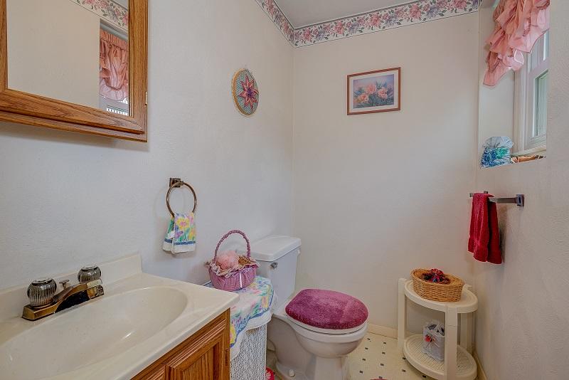 1806 Angus Road Northwest Roanoke, VA 24017 - Photo 16 of 23 Half Bath