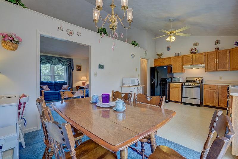1806 Angus Road Northwest Roanoke, VA 24017 - Photo 9 of 23 Dining Area_Kitchen1