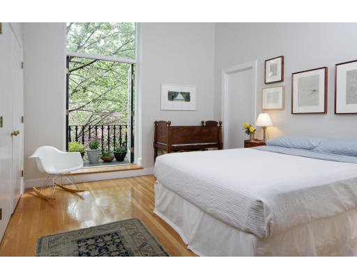 150 Appleton Street, Unit 3A Boston, MA 02116 - Photo 3 of 6 Gallery Image 3