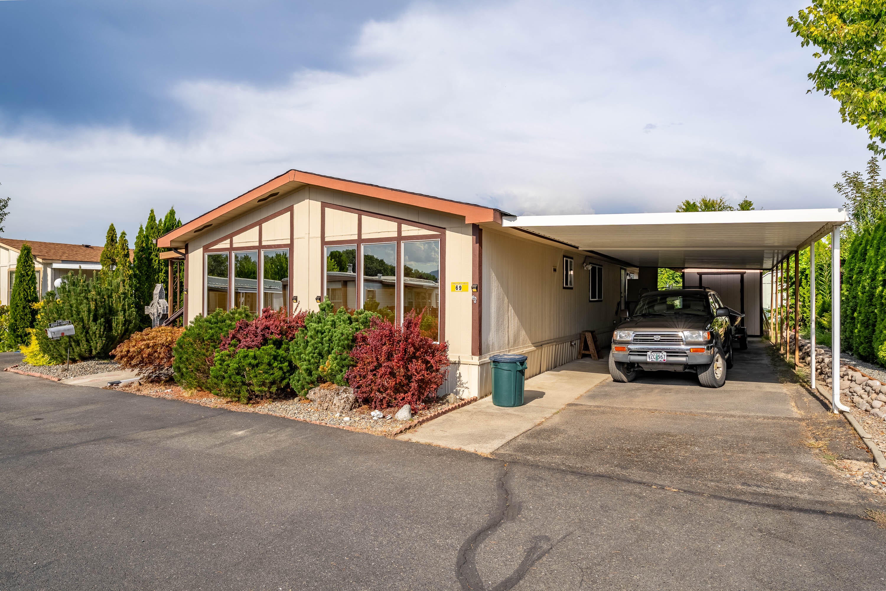 5076 Leonard Road, Unit 69 Grants Pass, OR 97527 - Photo 1 of 24 Space #69