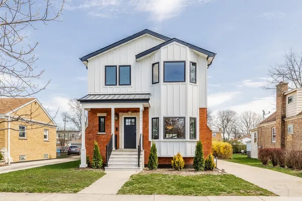 $819,900 | 2247 South 6th Avenue, North Riverside, IL 60546