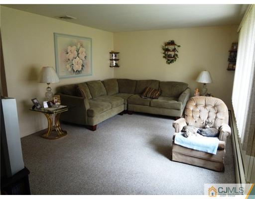 1355 Huron Road North Brunswick, NJ 08902 - Photo 3 of 10 Gallery Image 3