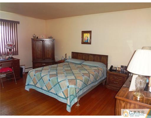 1355 Huron Road North Brunswick, NJ 08902 - Photo 7 of 10 Gallery Image 7