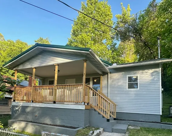 $125,000 | 120 Templeton Street, Appalachia, VA 24216