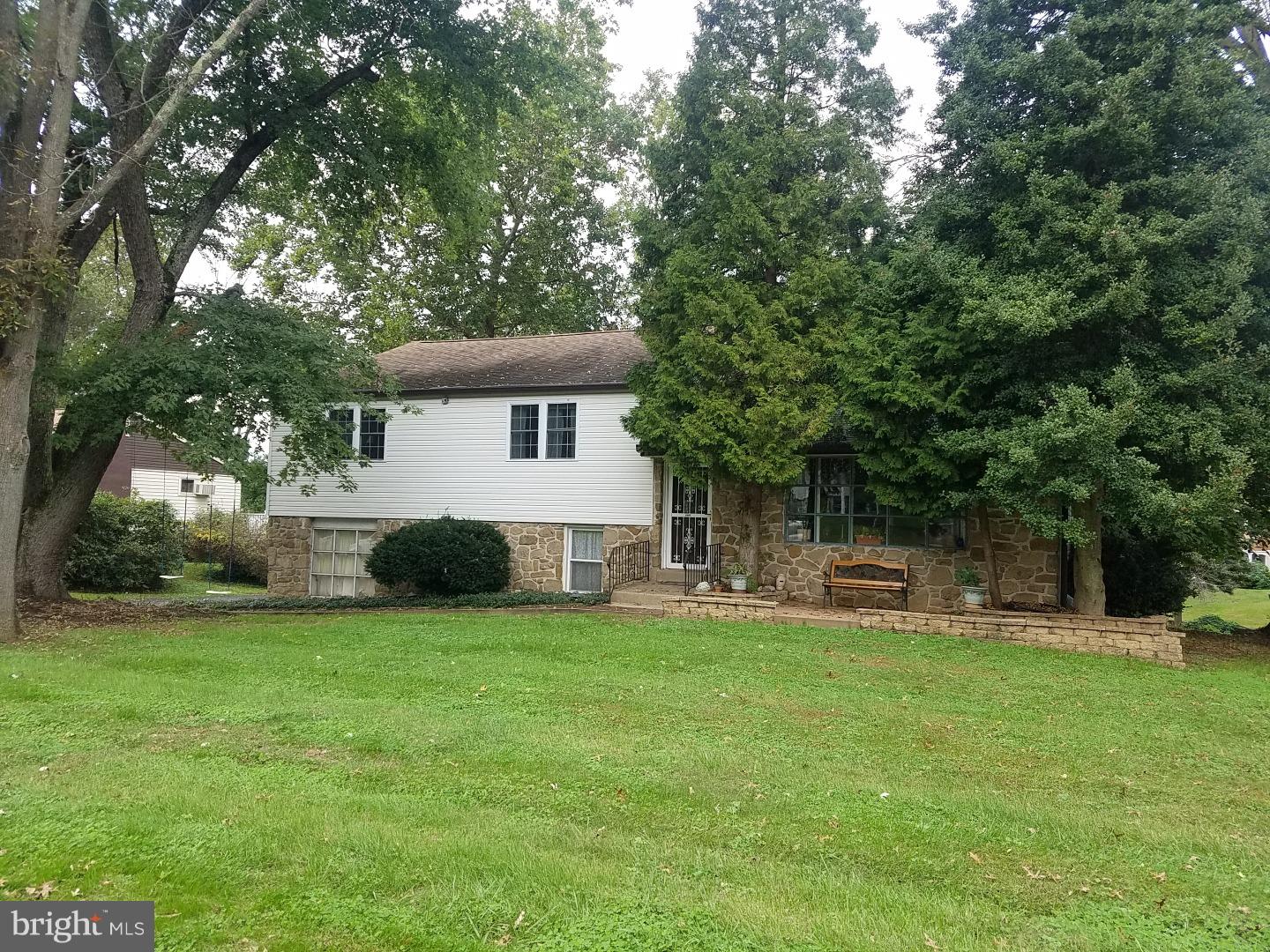 2405 Ball Road Willow Grove, PA 19090 - Photo 1 of 18 Front Yard