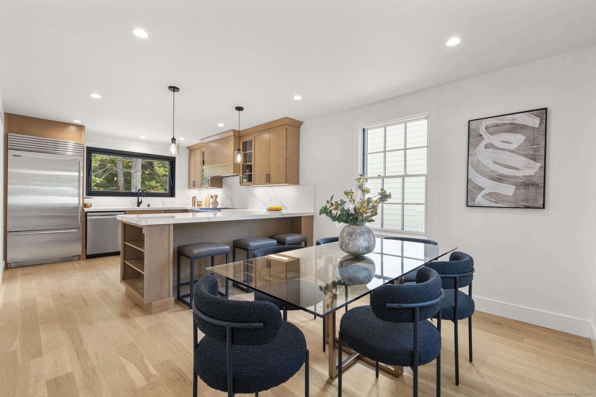 18 Sound Beach Avenue Greenwich, CT 06870 - Photo 7 of 36