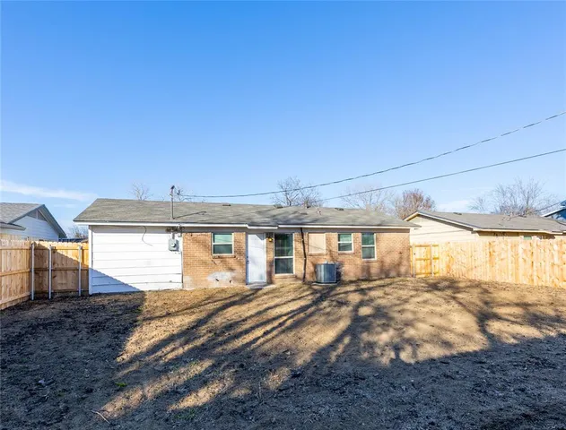 $1,800 | 1020 Daniels Drive, McKinney, TX 75069