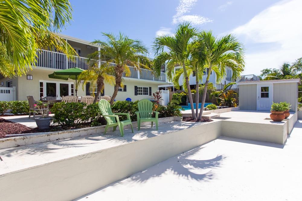 44 Andros Road Key Largo, FL 33037 - Photo 15 of 41 Deck space for 26' boat dry storage