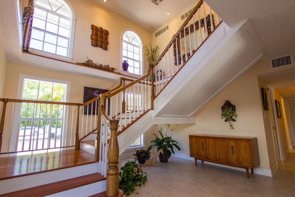 44 Andros Road Key Largo, FL 33037 - Photo 20 of 41 Amazing Grand Interior Stairwell