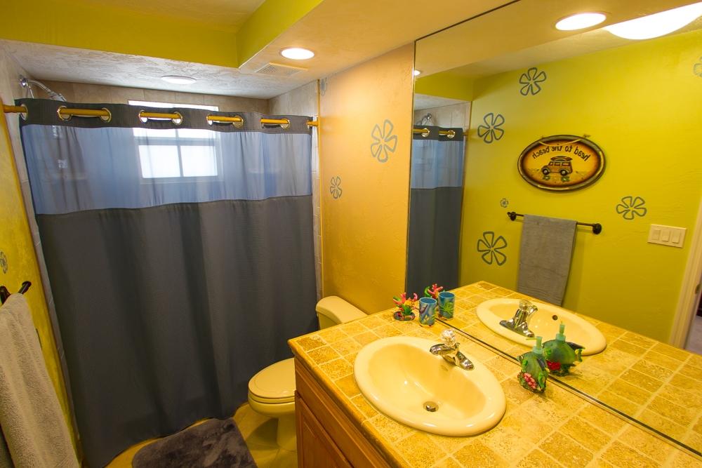 44 Andros Road Key Largo, FL 33037 - Photo 27 of 41 Guest Bathroom 2