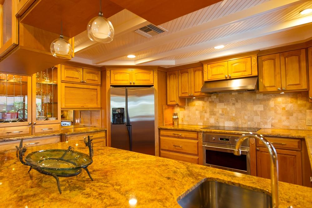 44 Andros Road Key Largo, FL 33037 - Photo 35 of 41 Extra Wet Bar Sink