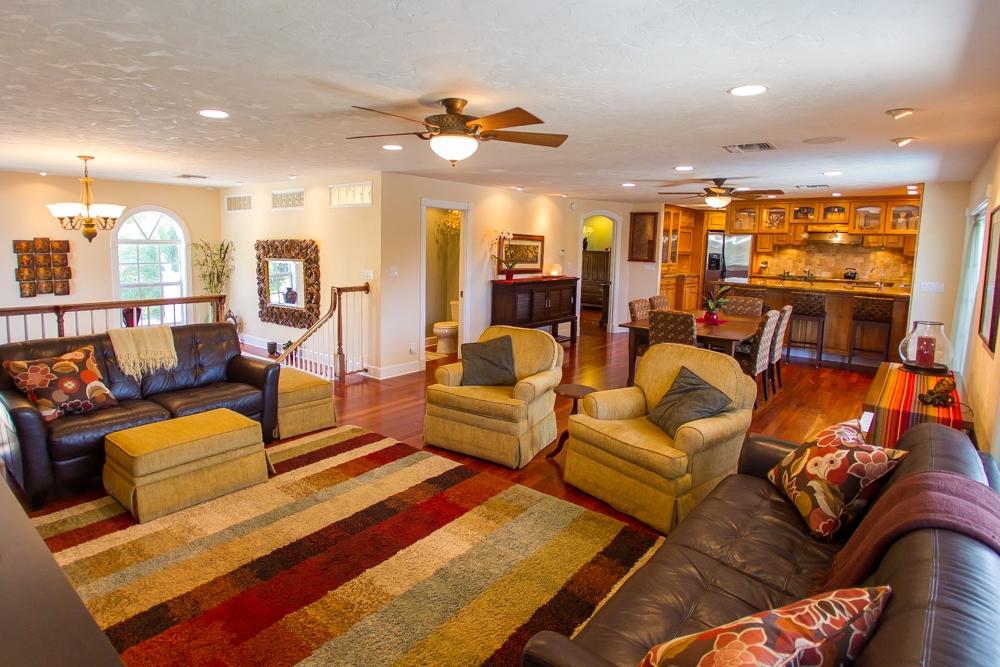 44 Andros Road Key Largo, FL 33037 - Photo 38 of 41 Spacious Living Room