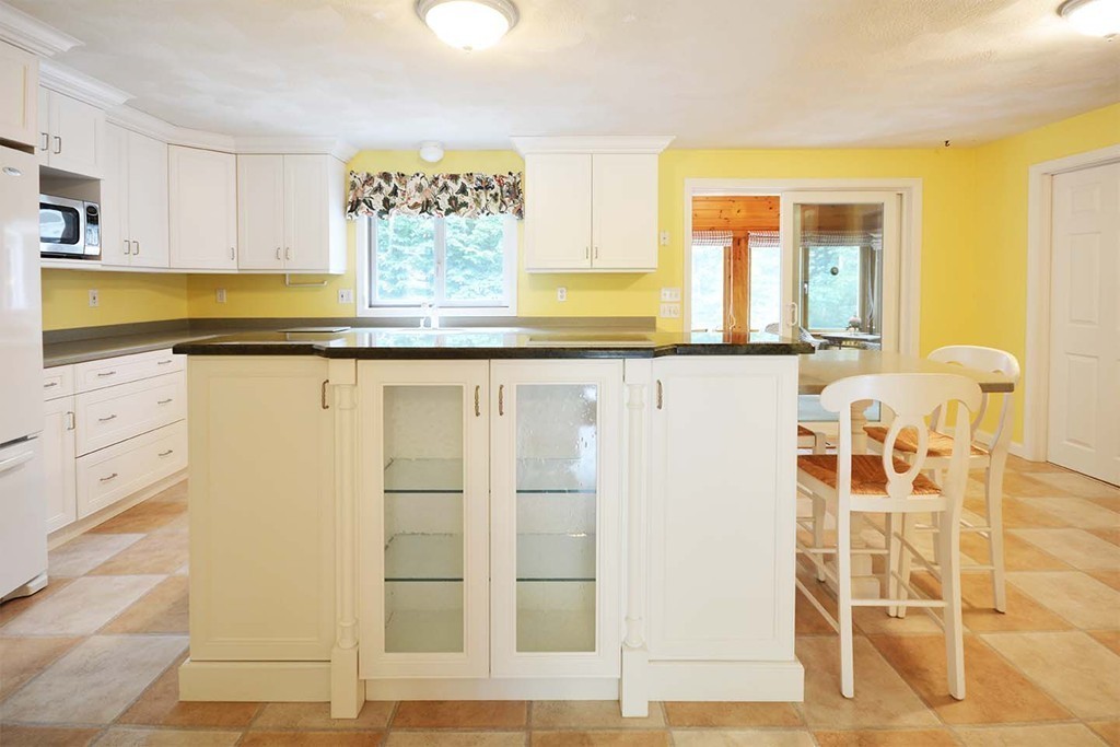 12 Ohio Road Tyngsborough, MA 01879 - Photo 11 of 29 Gallery Image 11