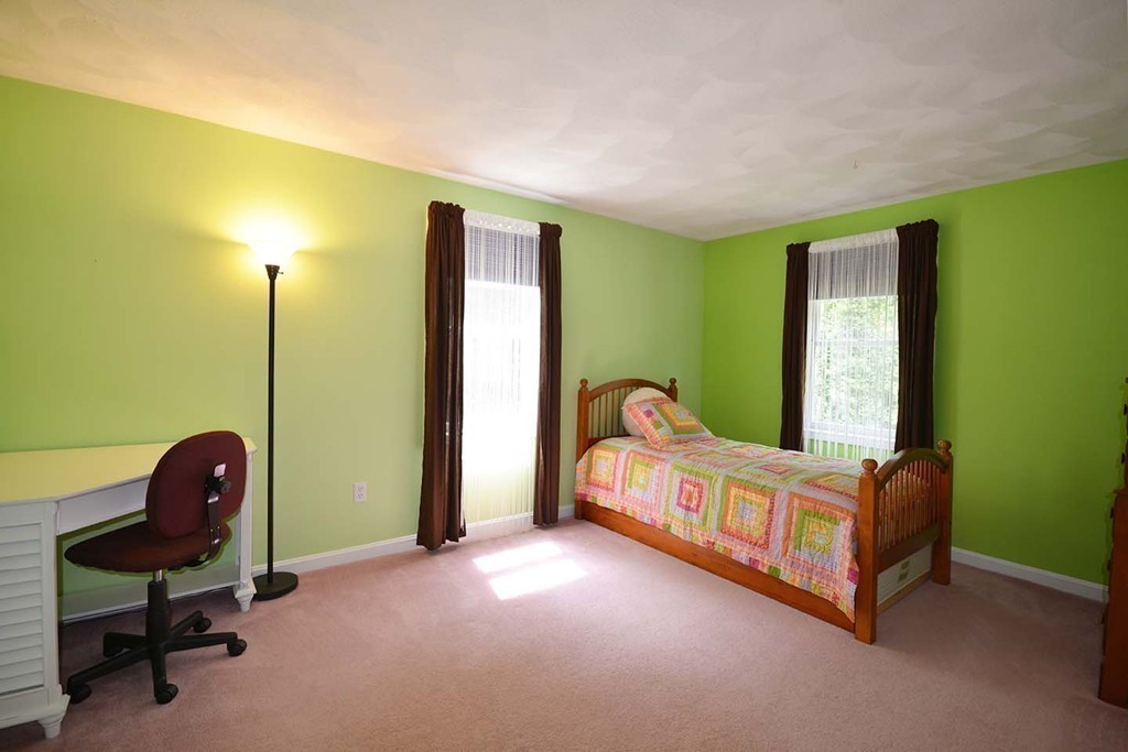 12 Ohio Road Tyngsborough, MA 01879 - Photo 21 of 29 Gallery Image 21