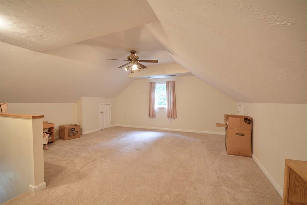 12 Ohio Road Tyngsborough, MA 01879 - Photo 23 of 29 Gallery Image 23