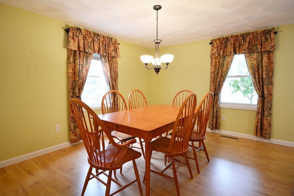 12 Ohio Road Tyngsborough, MA 01879 - Photo 7 of 29 Gallery Image 7
