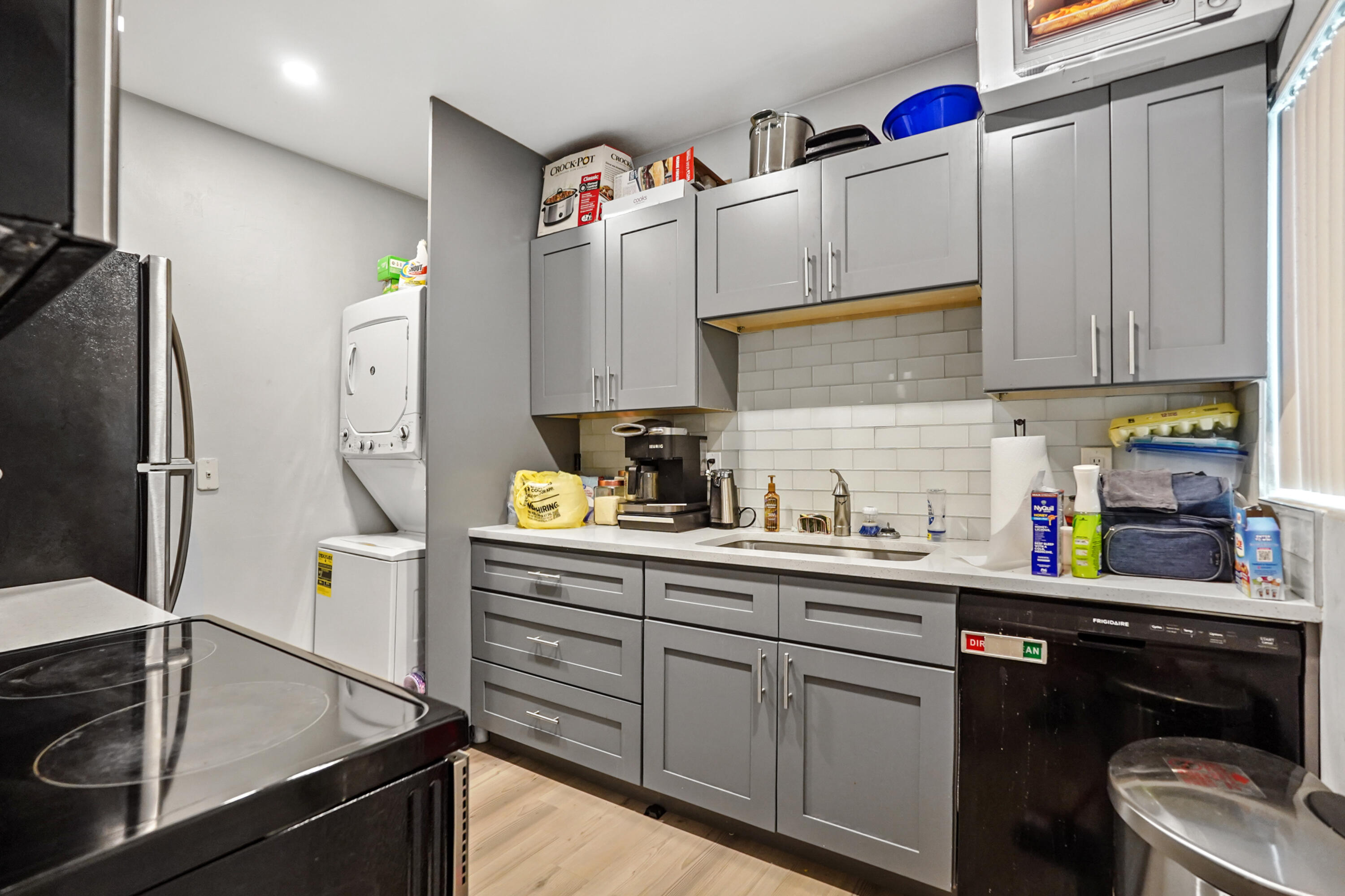 186 East 27th Street, Unit 1 Riviera Beach, FL 33404 - Photo 13 of 21 14 Kitchen 02