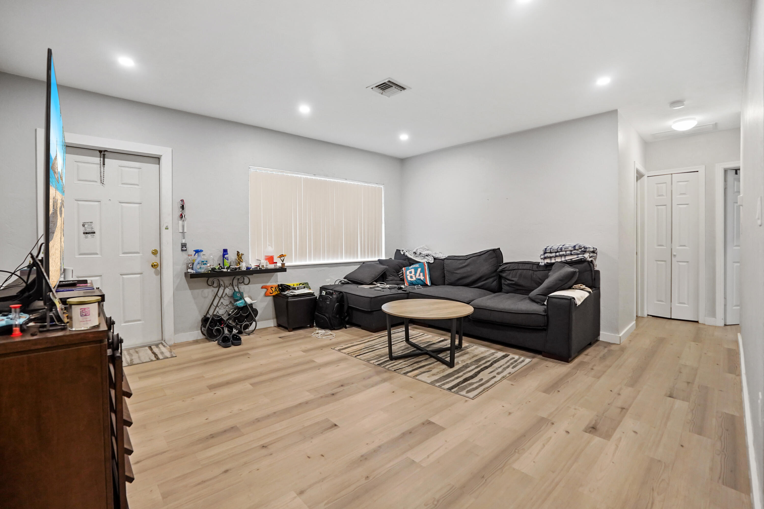 186 East 27th Street, Unit 1 Riviera Beach, FL 33404 - Photo 9 of 21 10 Livingroom 03