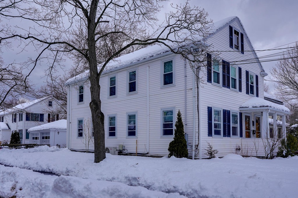 133 Parmenter Road, Unit 133 Newton, MA 02465 - Photo 2 of 24 Gallery Image 2
