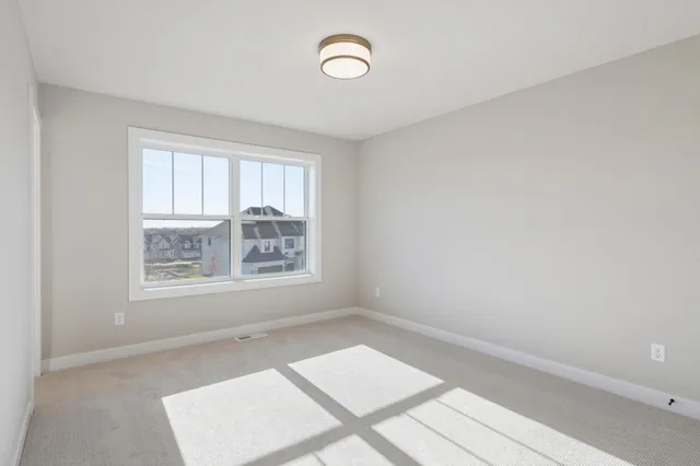 $974,950 | 5512 Scenic Loop Run, Victoria, MN 55318