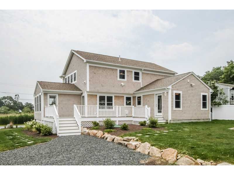 221 Foddering Farm Road Narragansett, RI 02882 - Photo 22 of 25 Patio/Deck.