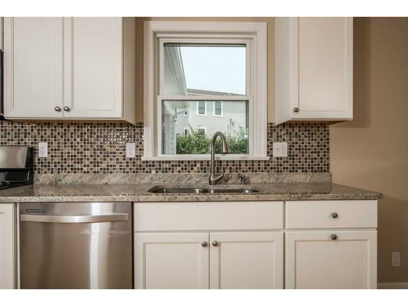 221 Foddering Farm Road Narragansett, RI 02882 - Photo 9 of 25 Kitchen.