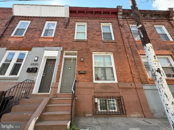 $1,750 | 2018 South Croskey Street, Philadelphia, PA 19145