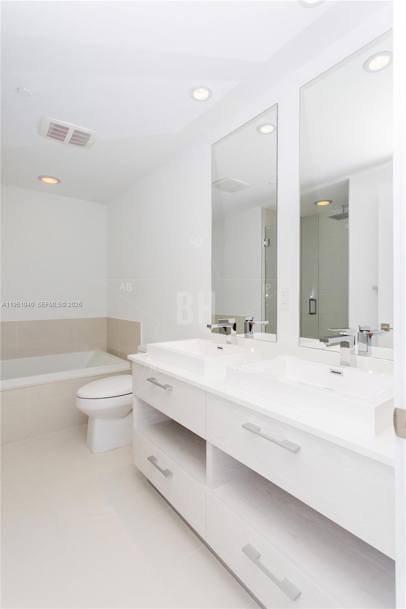 45 Southwest 9th Street, Unit 1603 Miami, FL 33130 - Photo 11 of 34