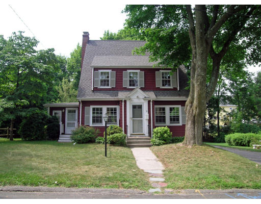 6 Seneca Road Winchester, MA 01890 - Photo 1 of 12 Gallery Image 1
