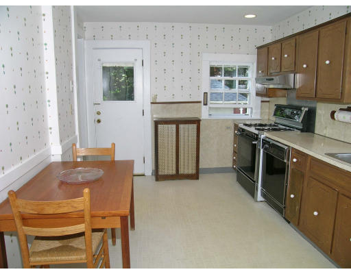 6 Seneca Road Winchester, MA 01890 - Photo 5 of 12 Gallery Image 5