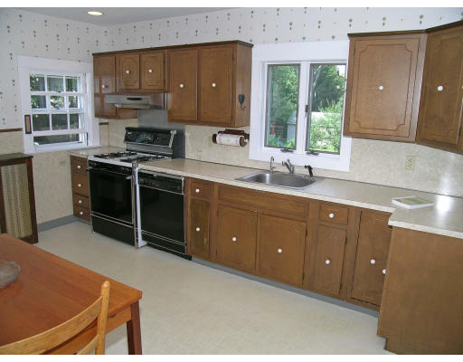 6 Seneca Road Winchester, MA 01890 - Photo 6 of 12 Gallery Image 6