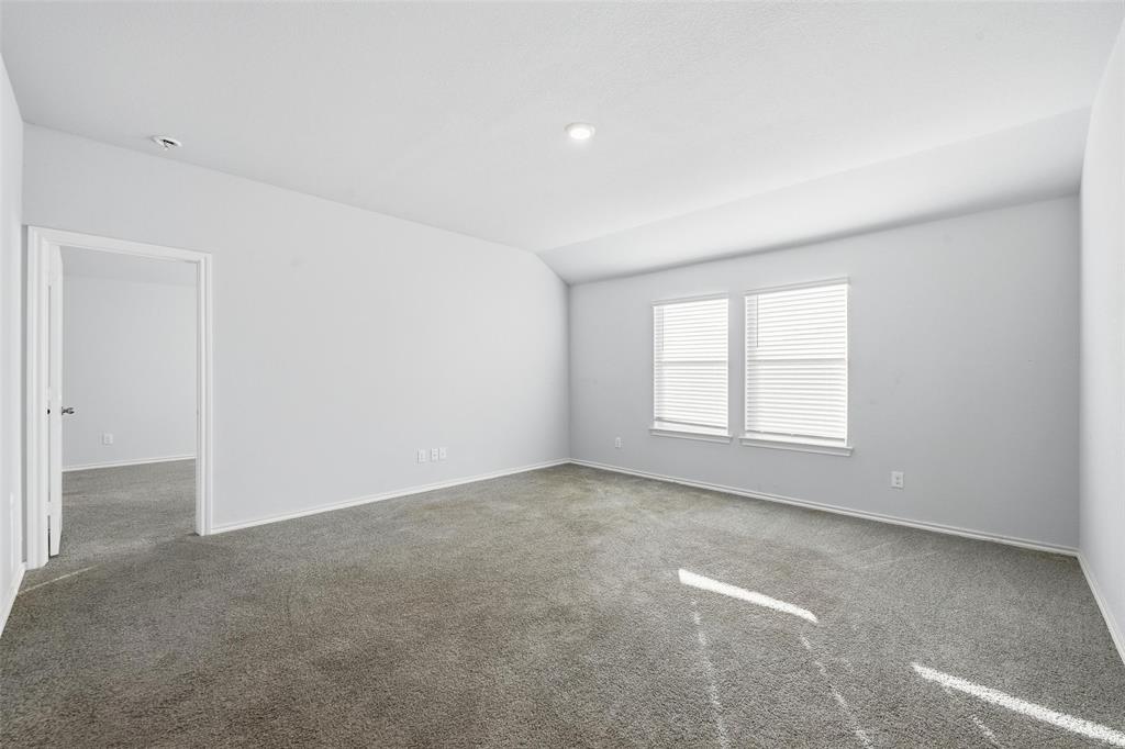 549 Bronze Circle East Springtown, TX 76082 - Photo 13 of 29 an empty room with a window